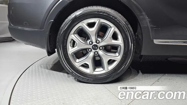 Kia Sorento 2017 thumb 3