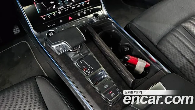 Audi A6 2021 thumb 2