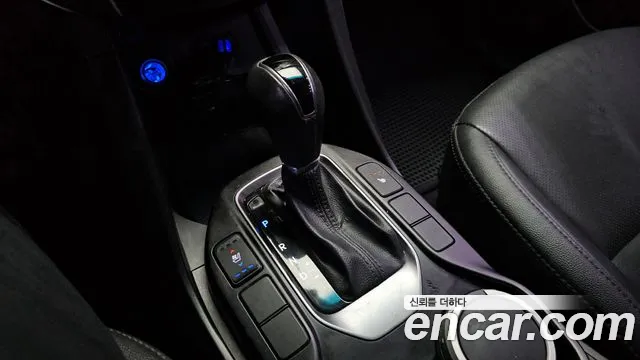 Hyundai Санта Фе 2013 thumb 8