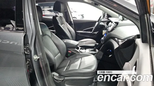 Hyundai Санта Фе 2013 thumb 5