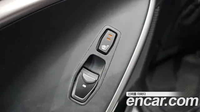 Hyundai Санта Фе 2013 thumb 3