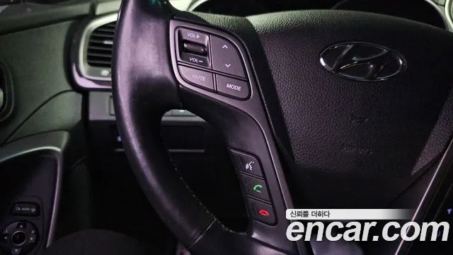 Hyundai Санта Фе 2013 thumb 10