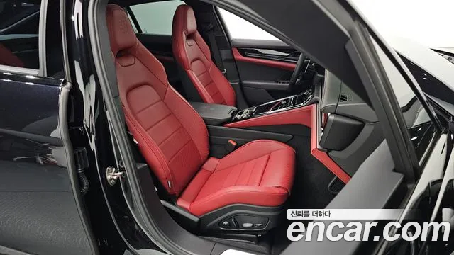 Porsche Panamera 2025 thumb 4