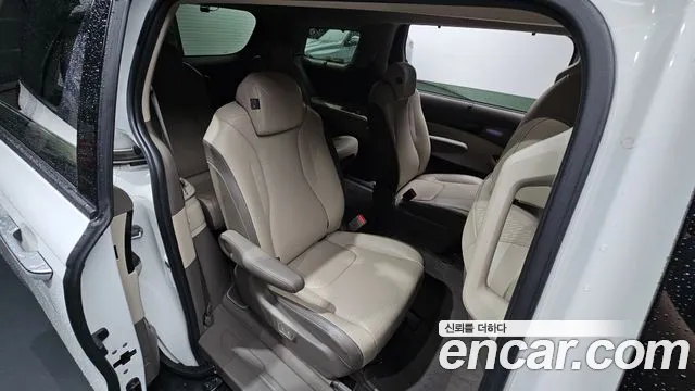 Kia Carnival 2020 thumb 5