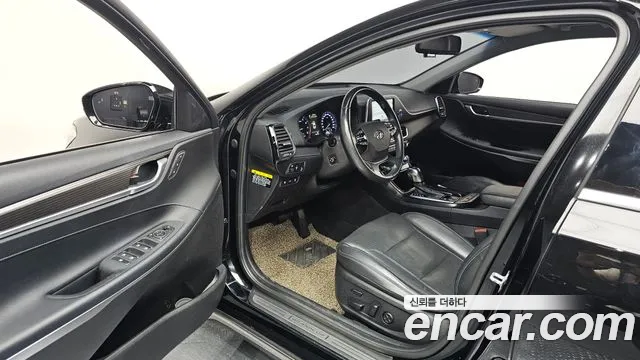 Hyundai Grandeur 2017 thumb 8