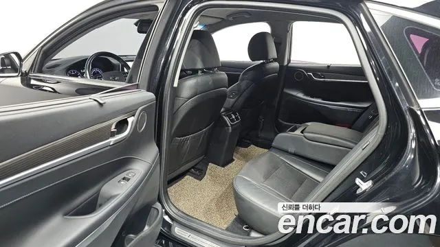 Hyundai Grandeur 2017 thumb 3