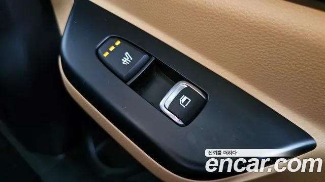 Kia Carnival 2022 thumb 2
