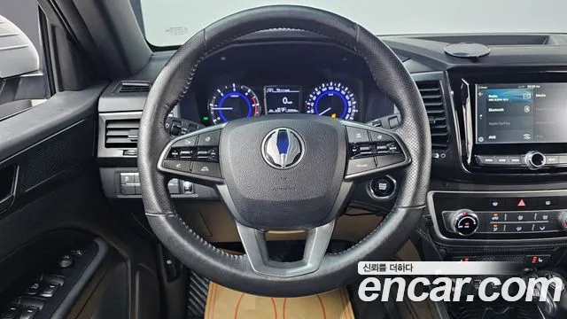 KGM Rexton 2019 thumb 3