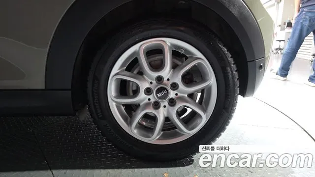Mini Cooper 2020 thumb 2