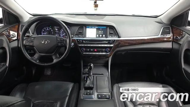 Hyundai Aslan 2015 thumb 10