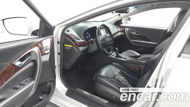 Hyundai Aslan 2015 thumb 9