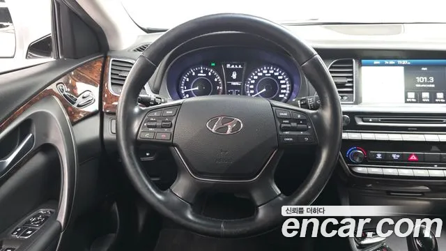 Hyundai Aslan 2015 thumb 3