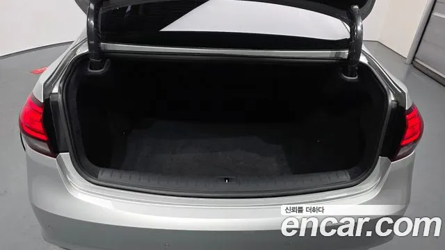 Hyundai Aslan 2015 thumb 5