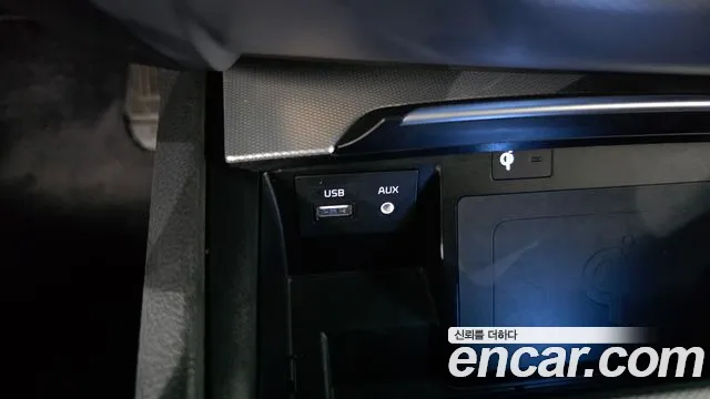 Genesis G80 2017 thumb 11