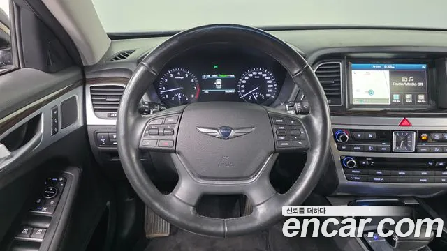 Genesis G80 2017 thumb 4