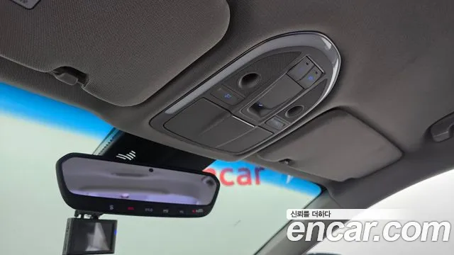 Genesis G80 2017 thumb 8