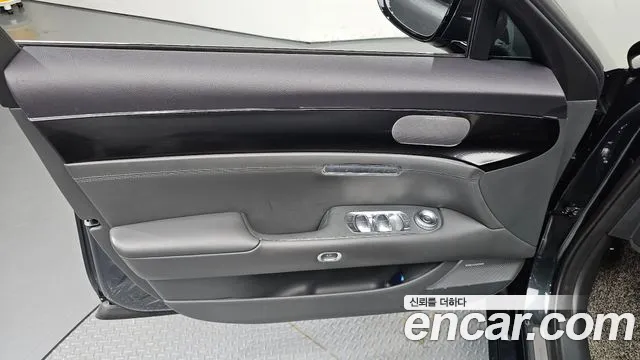 Genesis G90 2023 thumb 6