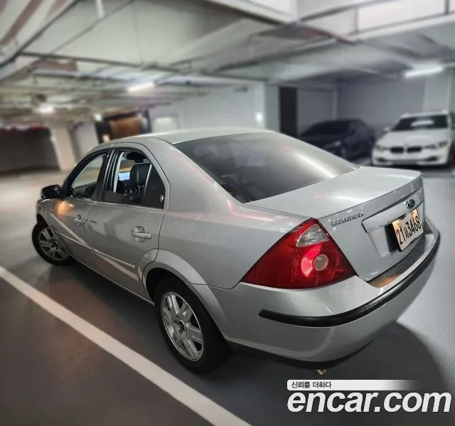 Ford Mondeo 2005 thumb 8