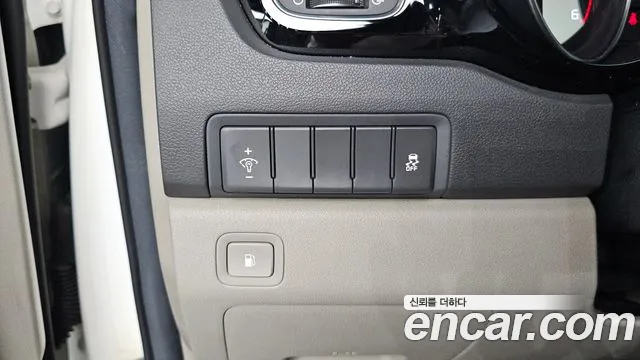 Kia Carnival 2014 thumb 3