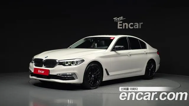 BMW 5 серии 2019 thumb 12
