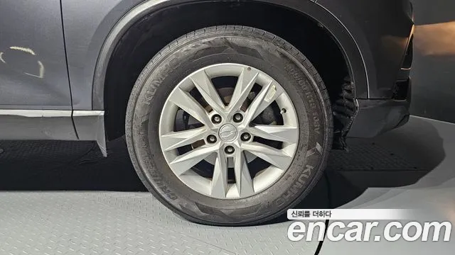 KGM Rexton 2018 thumb 8