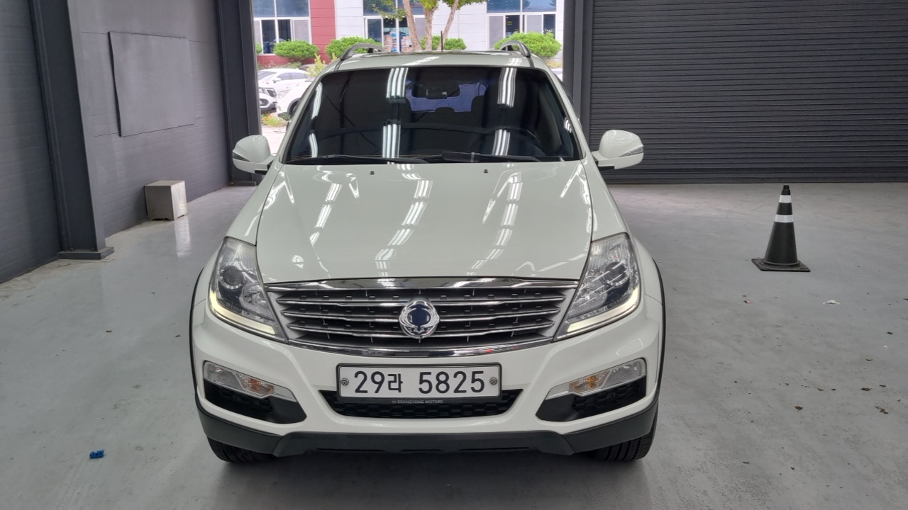 KGM Rexton 2013 thumb 12