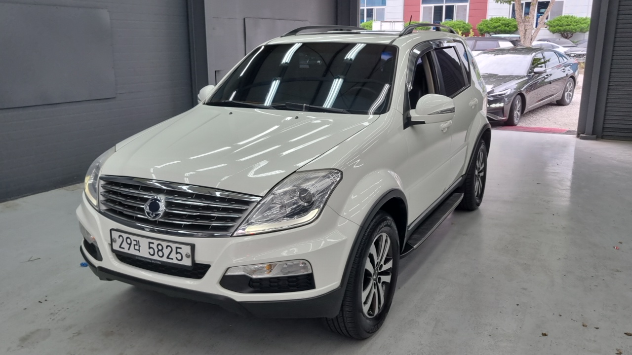 KGM Rexton 2013 thumb 4