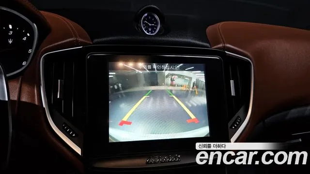 Maserati Ghibli 2018 thumb 10