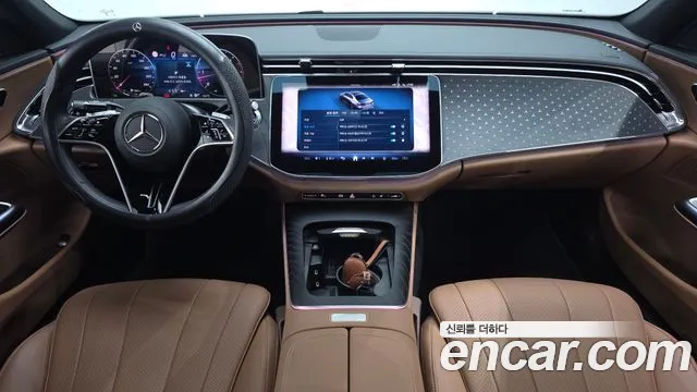 Mercedes-Benz E-Class 2024 thumb 5
