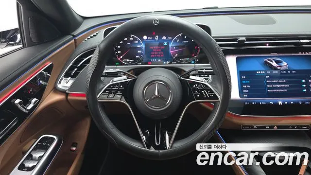 Mercedes-Benz E-Class 2024 thumb 3