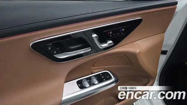 Mercedes-Benz E-Class 2024 thumb 7