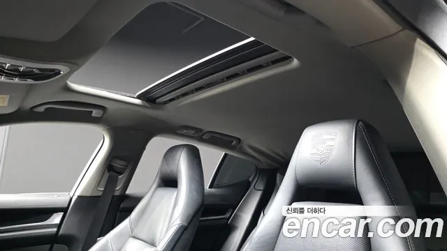 Porsche Panamera 2014 thumb 6