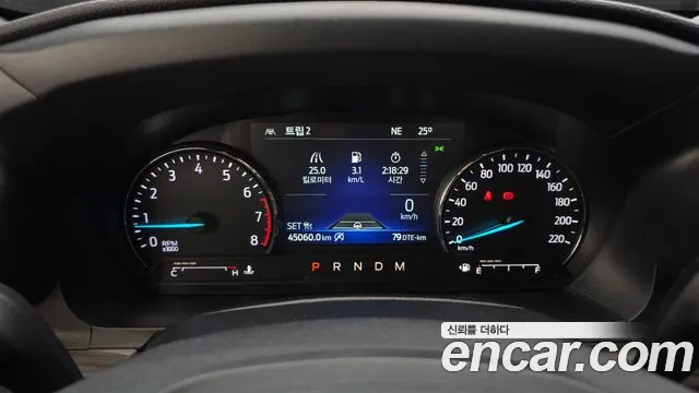 Ford Explorer 2020 thumb 3