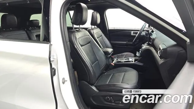 Ford Explorer 2020 thumb 9