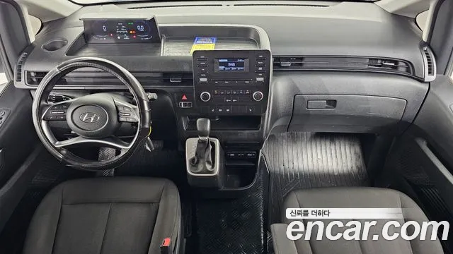 Hyundai Staria 2021 thumb 3