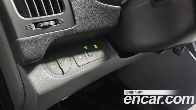 Hyundai Staria 2013 thumb 3