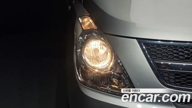 Hyundai Staria 2013 thumb 10