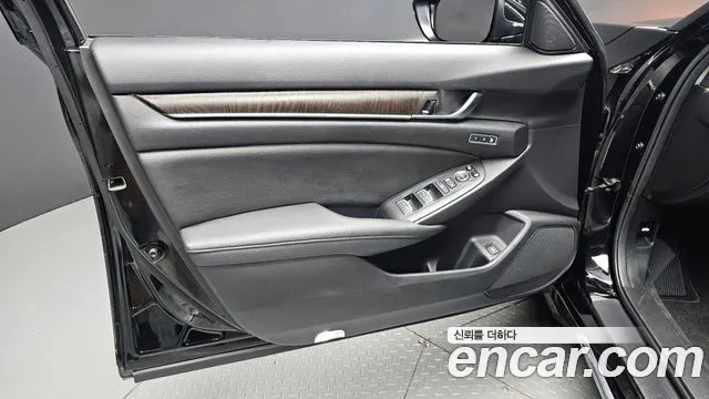 Honda Accord 2019 thumb 9