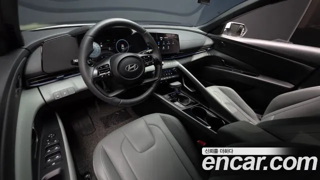 Hyundai Elantra 2025 thumb 2