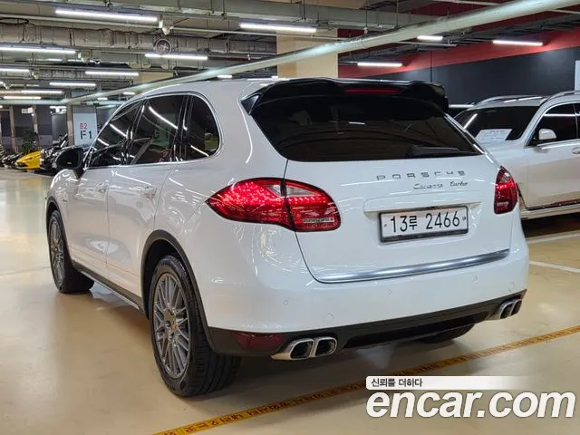Porsche Cayenne 2013 thumb 7