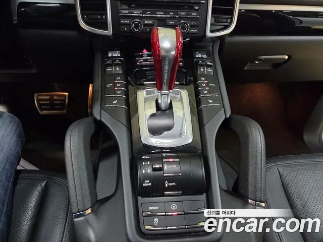 Porsche Cayenne 2013 thumb 5