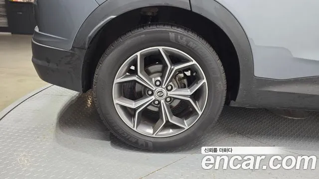 KGM Korando 2019 thumb 10