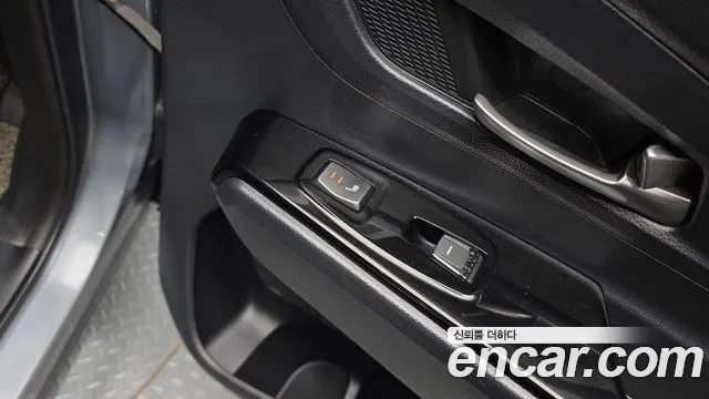 KGM Korando 2019 thumb 11