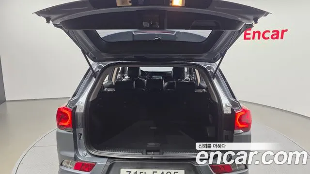 KGM Korando 2019 thumb 12