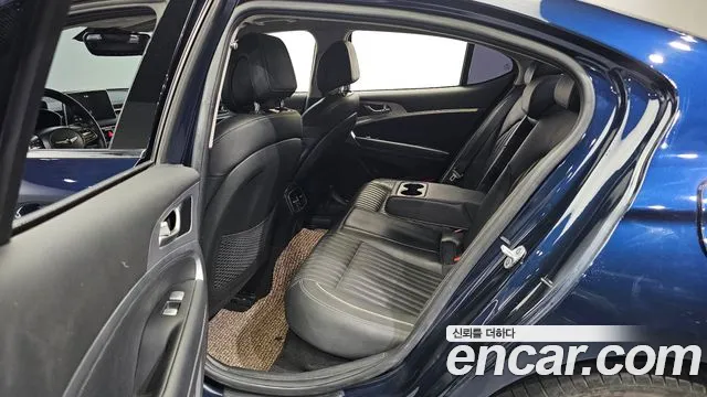 Genesis G70 2019 thumb 10