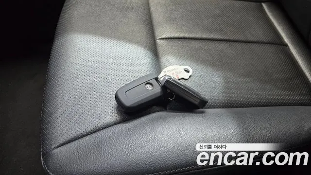 KGM Korando 2016 thumb 3
