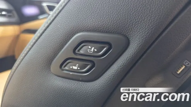 Kia Carnival 2022 thumb 6