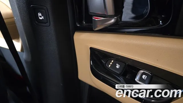 Kia Carnival 2022 thumb 12