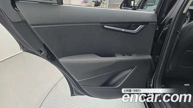 Kia Niro 2023 thumb 2