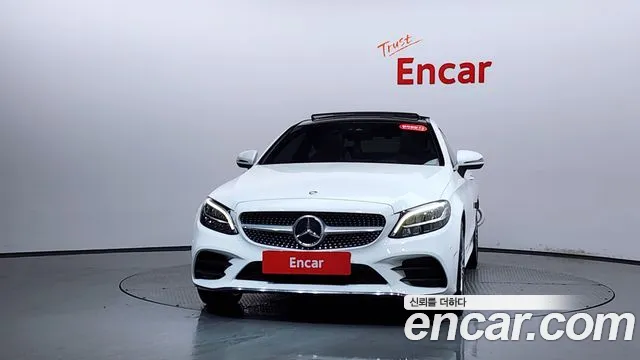 Mercedes-Benz C-Class 2019 thumb 7